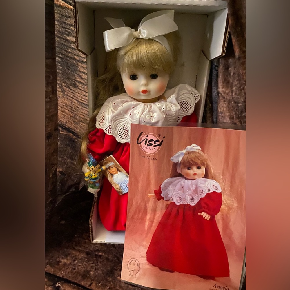 1993 Lissi Doll Factory, Ltd. Ed. of 1000, “ANGELA” Doll, Red Velvet Dress, Rare